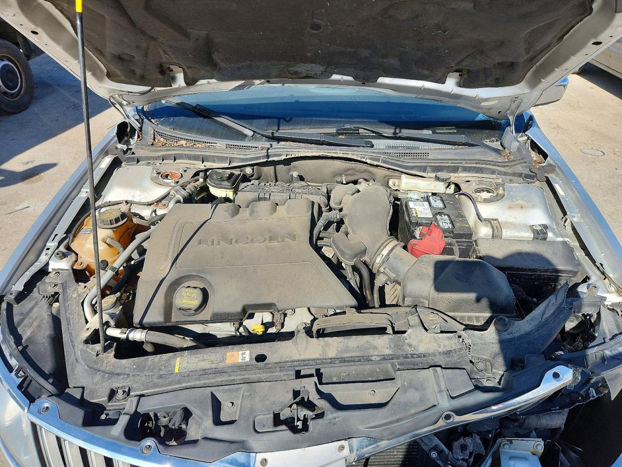 2012 LINCOLN MKZ photo 21