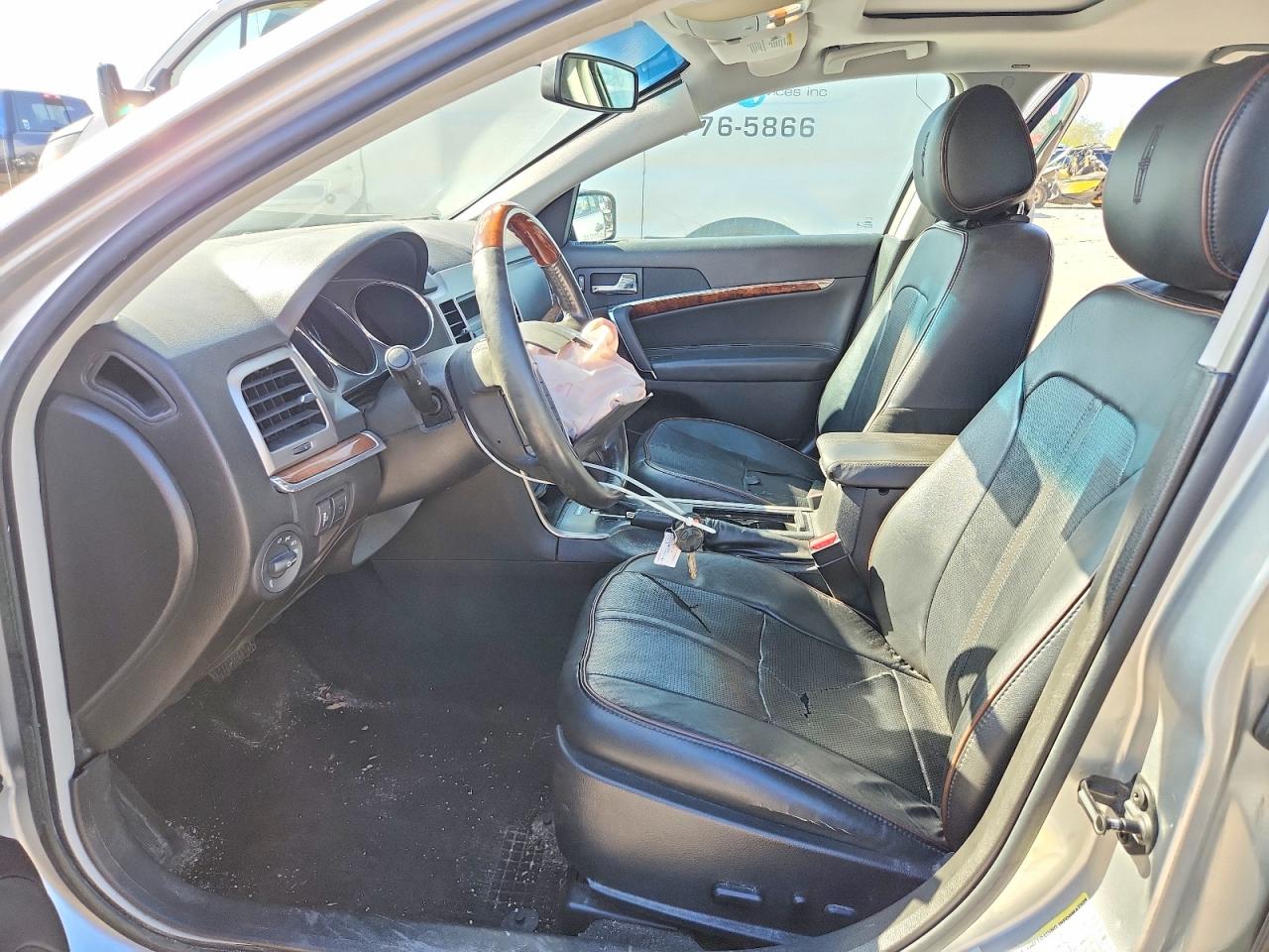 2012 LINCOLN MKZ photo 13