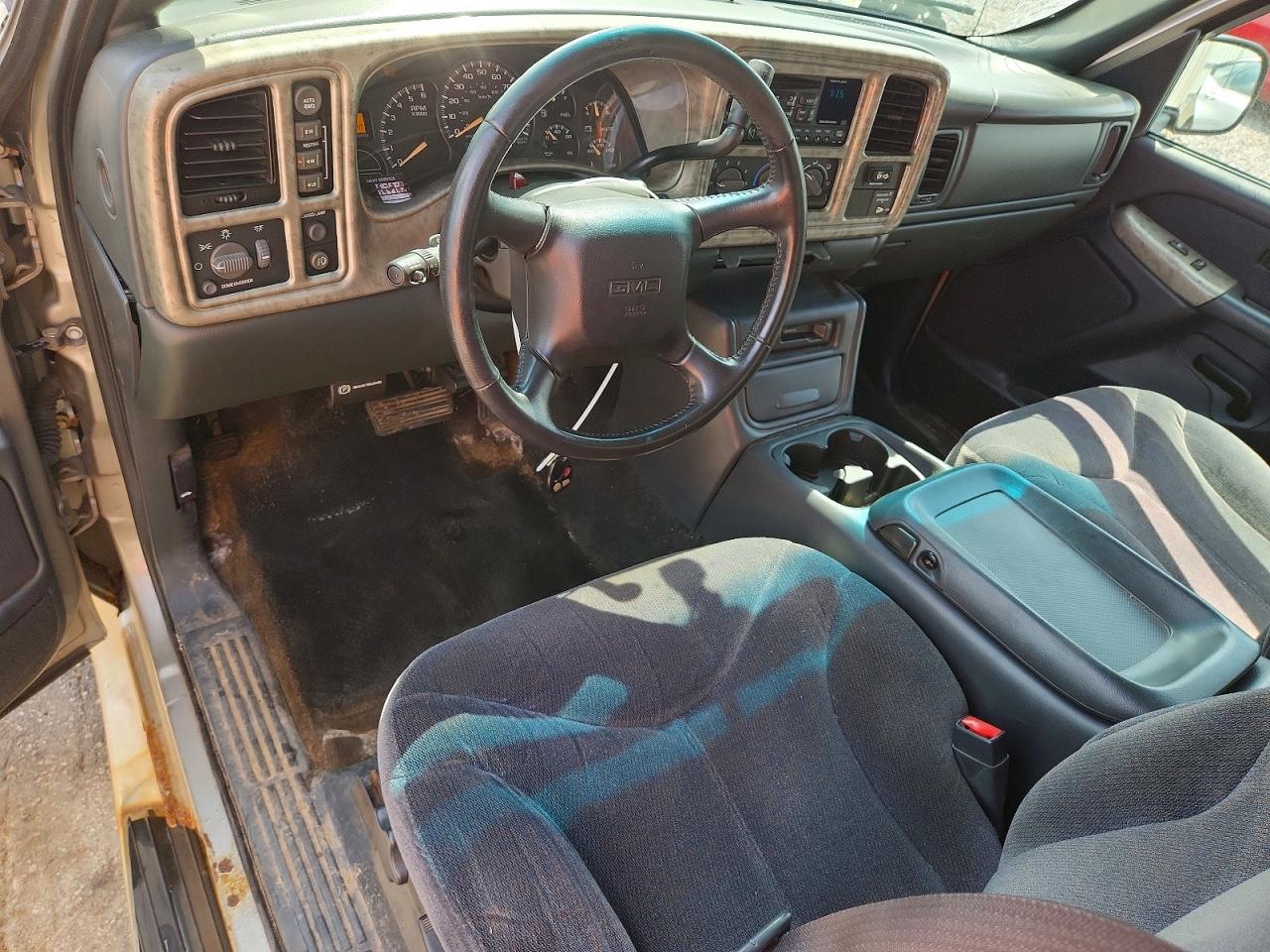 2002 GMC NEW SIERRA K1500 photo 15