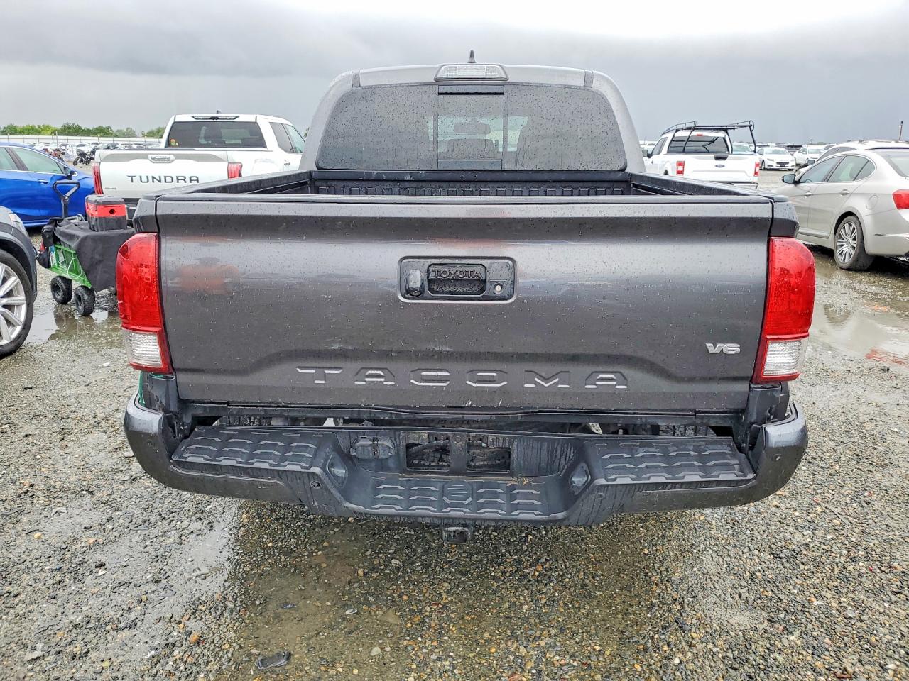 2017 TOYOTA TACOMA TRD SPORT photo 16