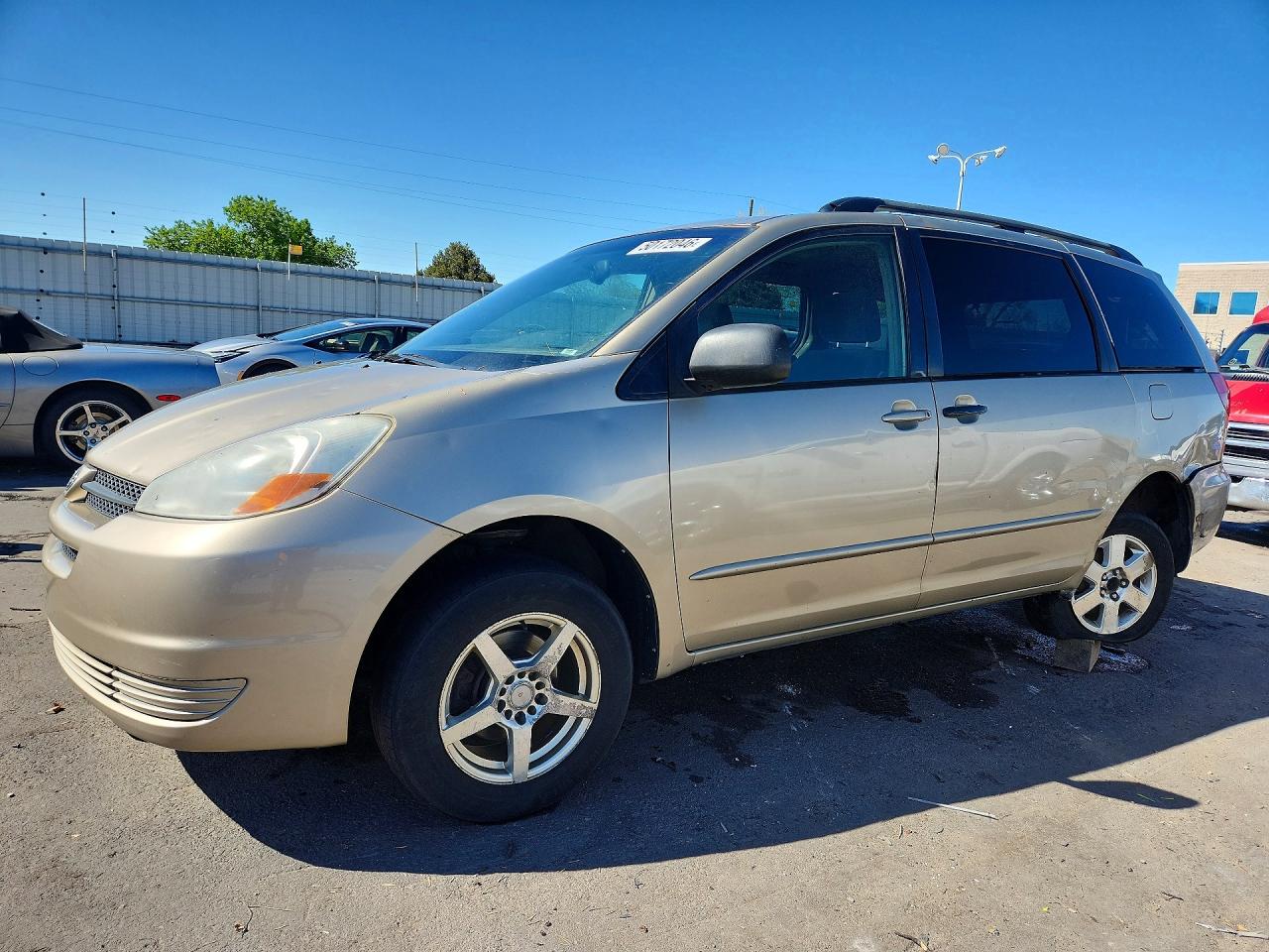 2004 TOYOTA SIENNA