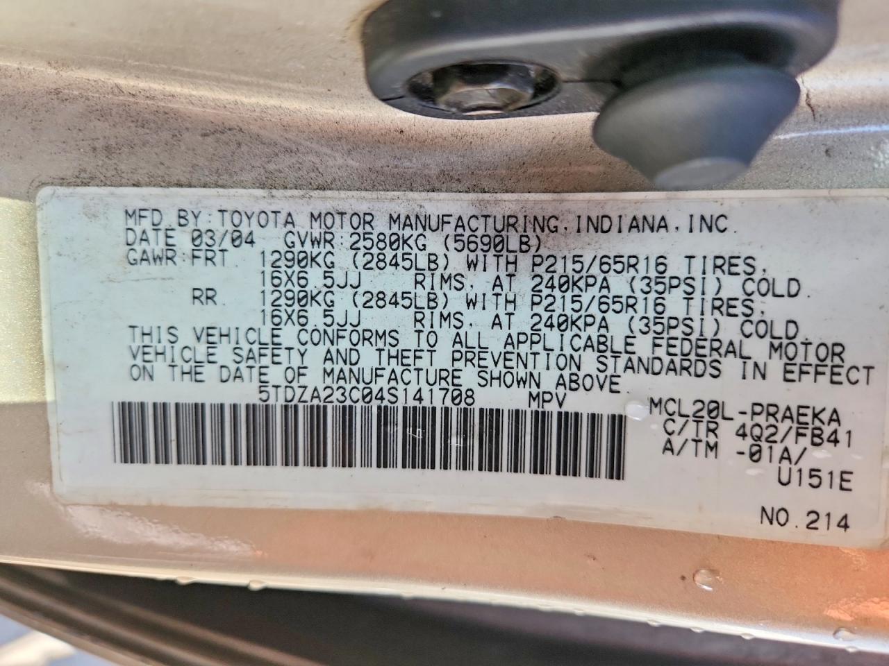 2004 TOYOTA SIENNA LE 8 PASSENGER photo 40