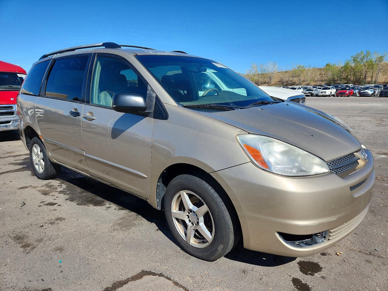 2004 TOYOTA SIENNA LE 8 PASSENGER photo 10