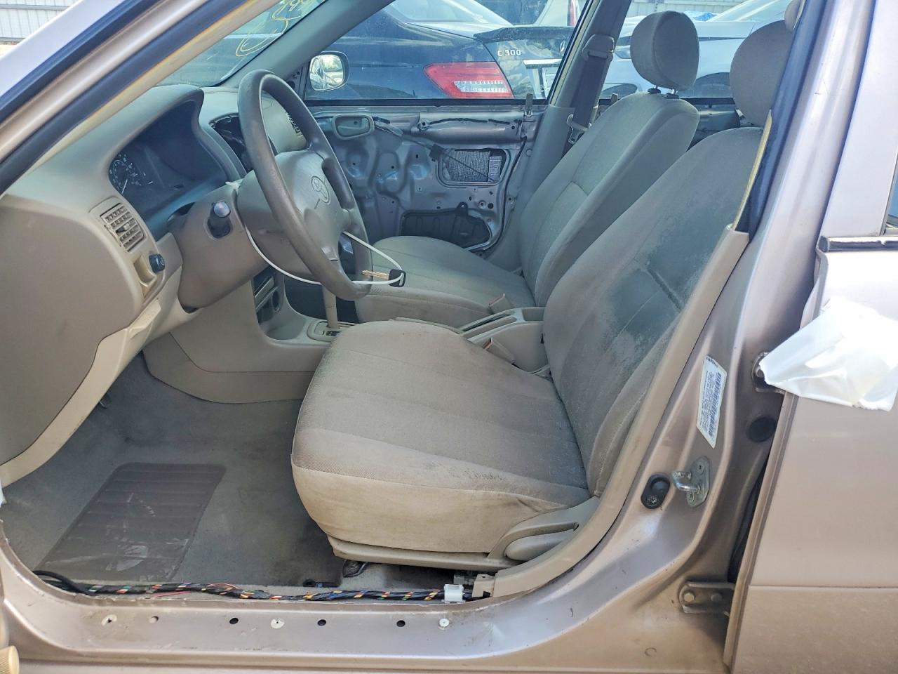 2000 TOYOTA COROLLA VE photo 13