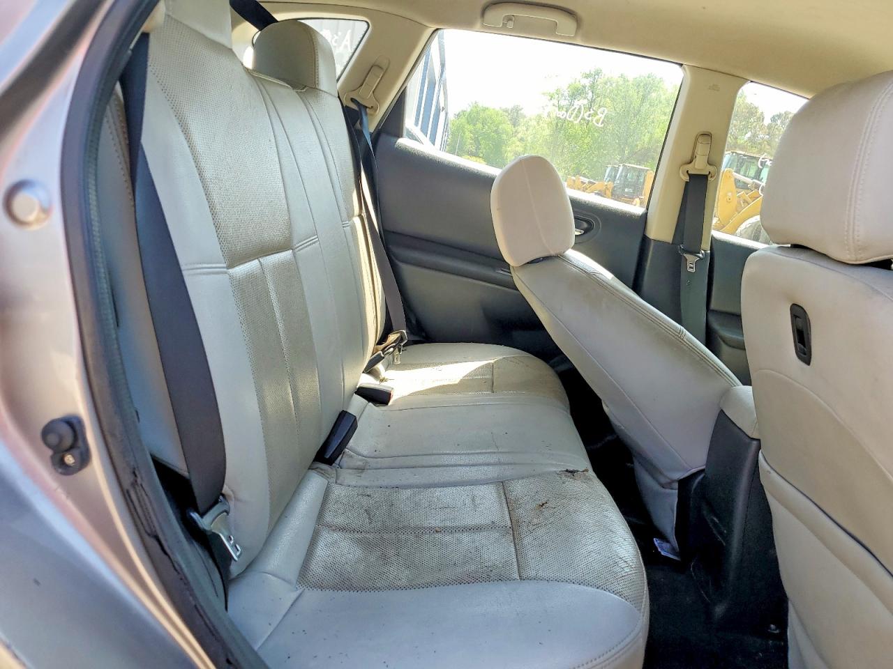 2011 NISSAN ROGUE S photo 31