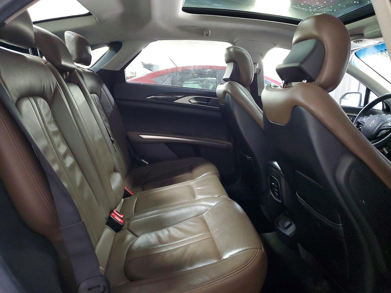 2016 LINCOLN MKZ photo 19
