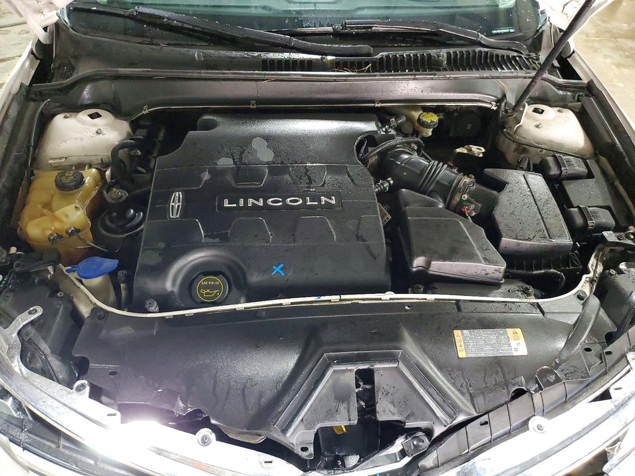 2016 LINCOLN MKZ photo 21