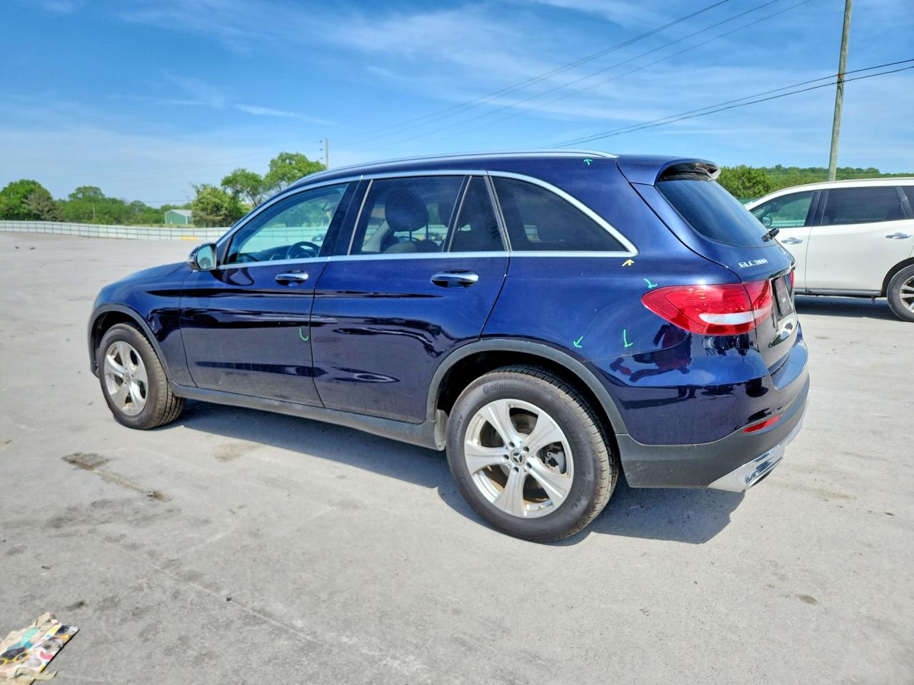2017 MERCEDES-BENZ GLC 300 4MATIC photo 4