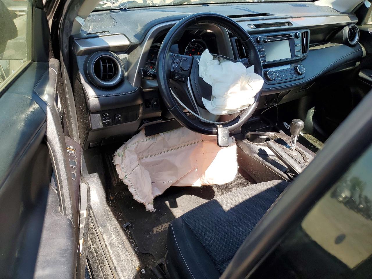 2016 TOYOTA RAV4 HV photo 15