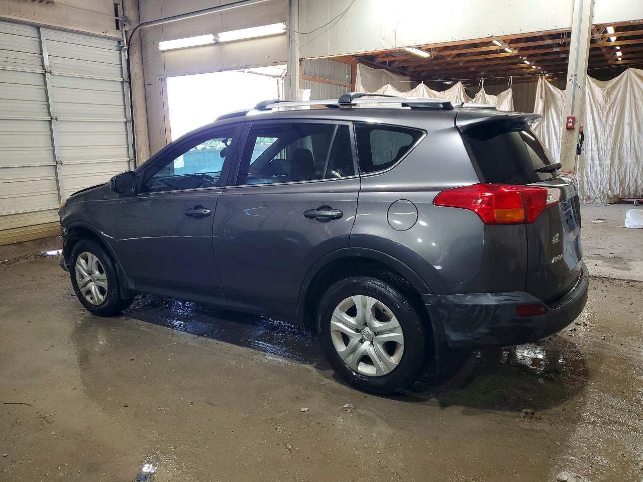2013 TOYOTA RAV4 LE photo 4