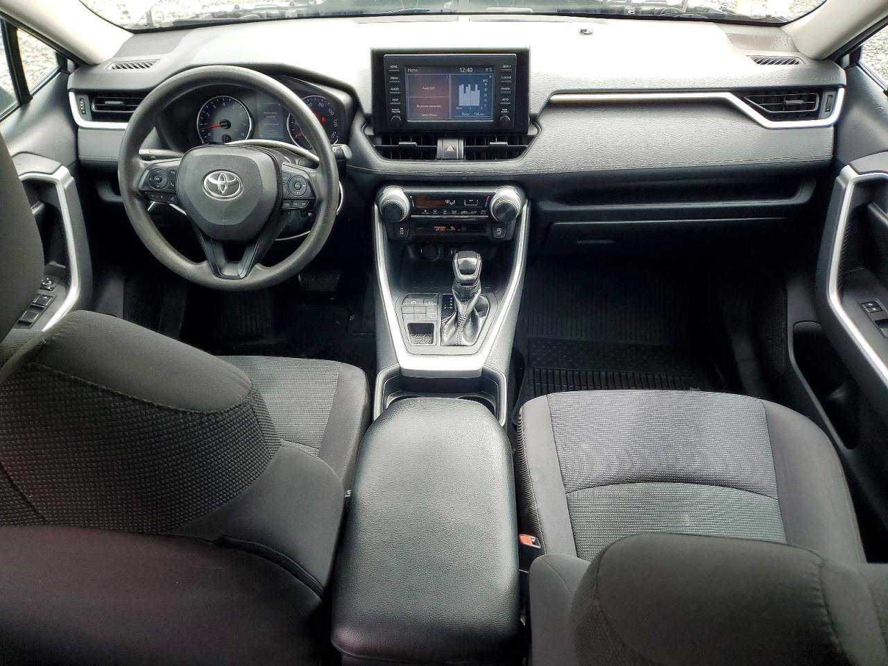 2019 TOYOTA RAV4 photo 15