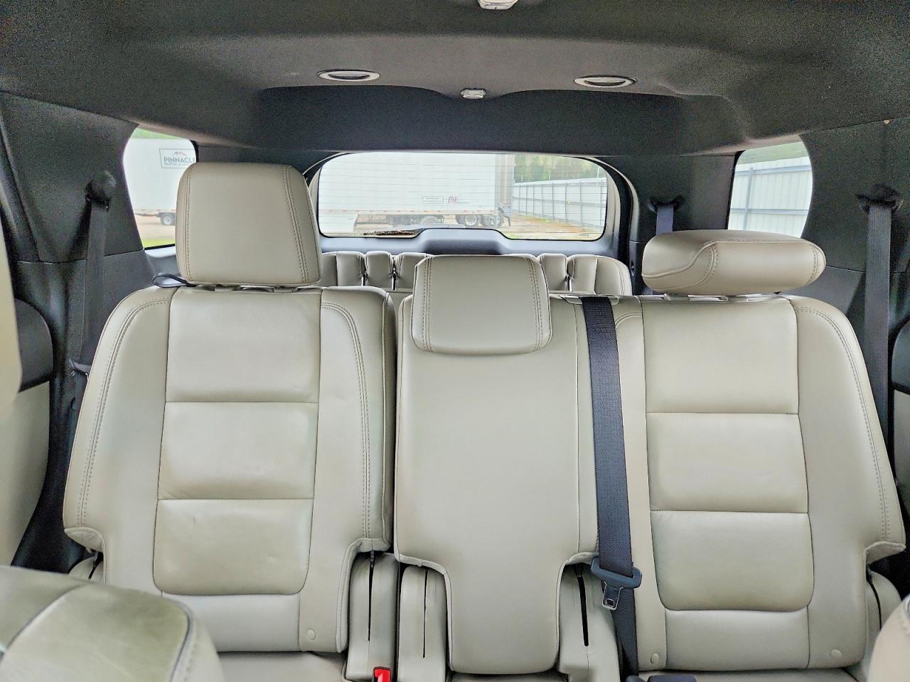 2014 FORD EXPLORER XLT photo 28