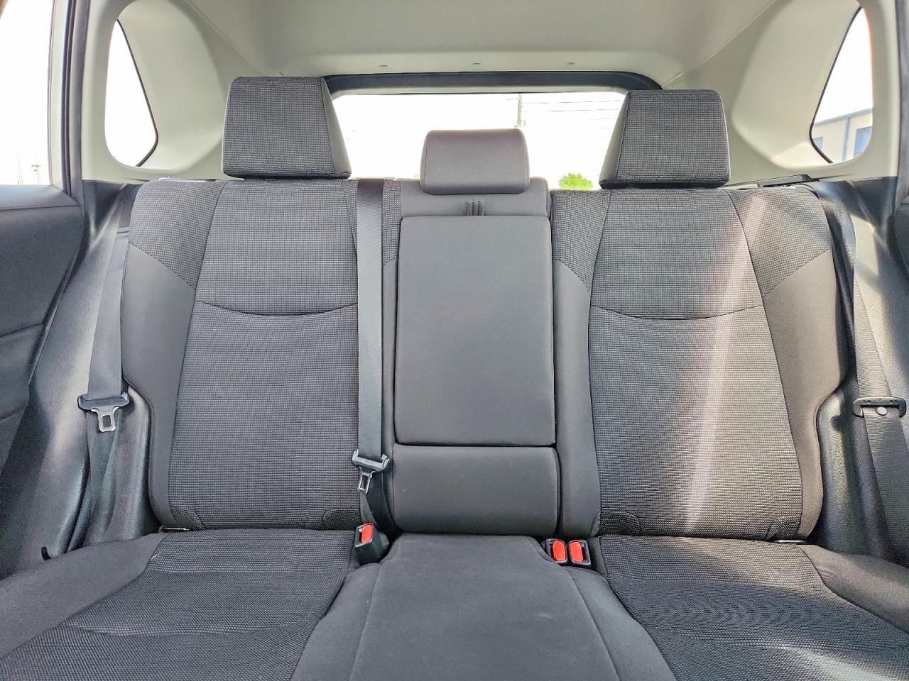 2019 TOYOTA RAV4 LE photo 19