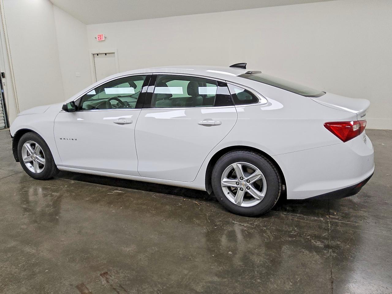 2024 CHEVROLET MALIBU LS photo 3