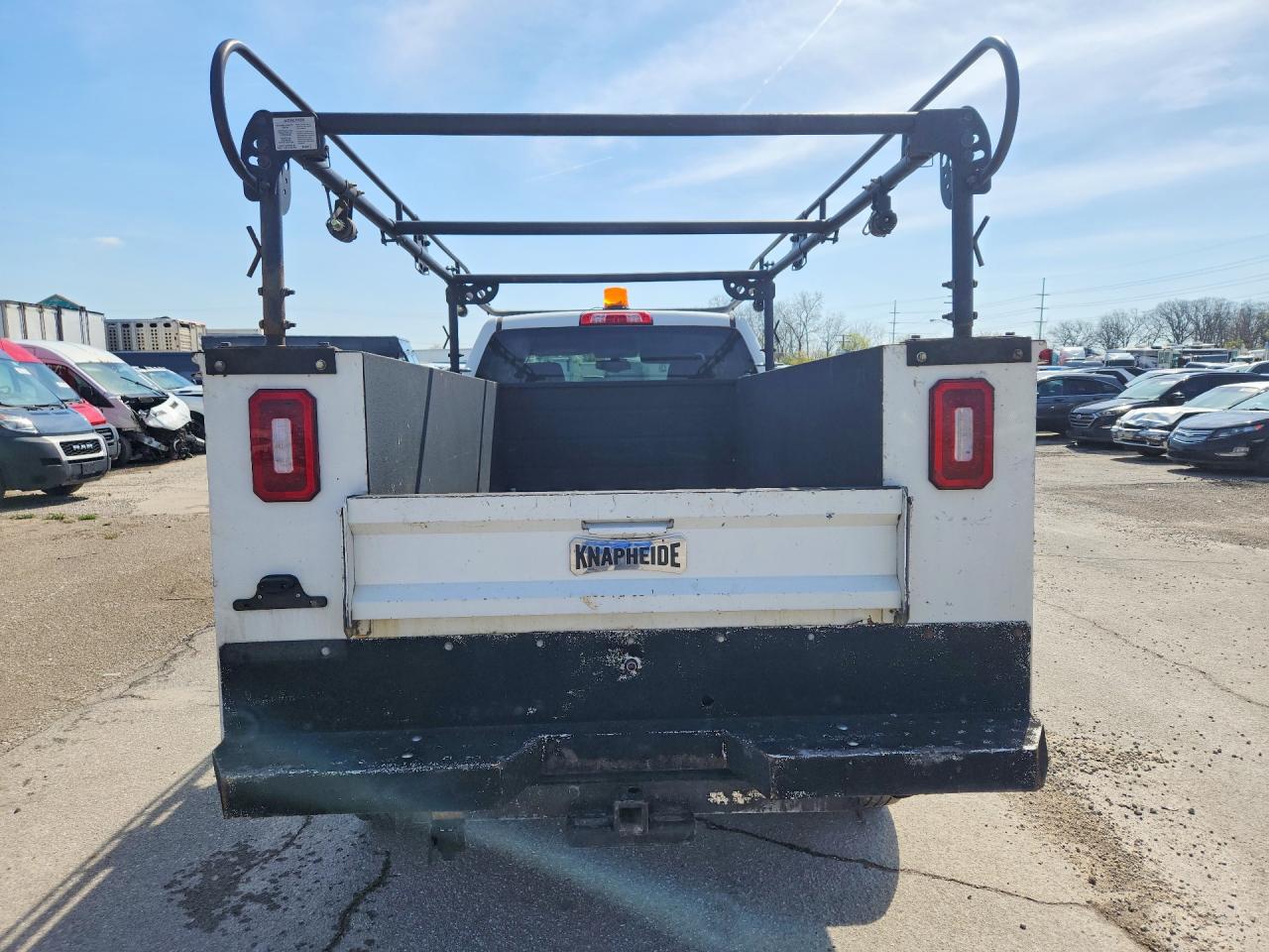 2019 CHEVROLET SILVERADO C2500 HEAVY DUTY photo 16