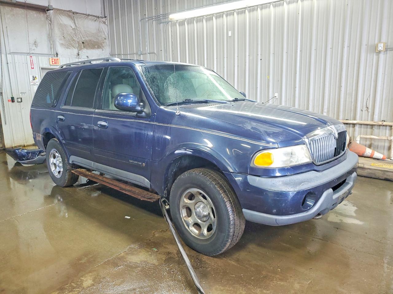 1998 LINCOLN NAVIGATOR photo 10