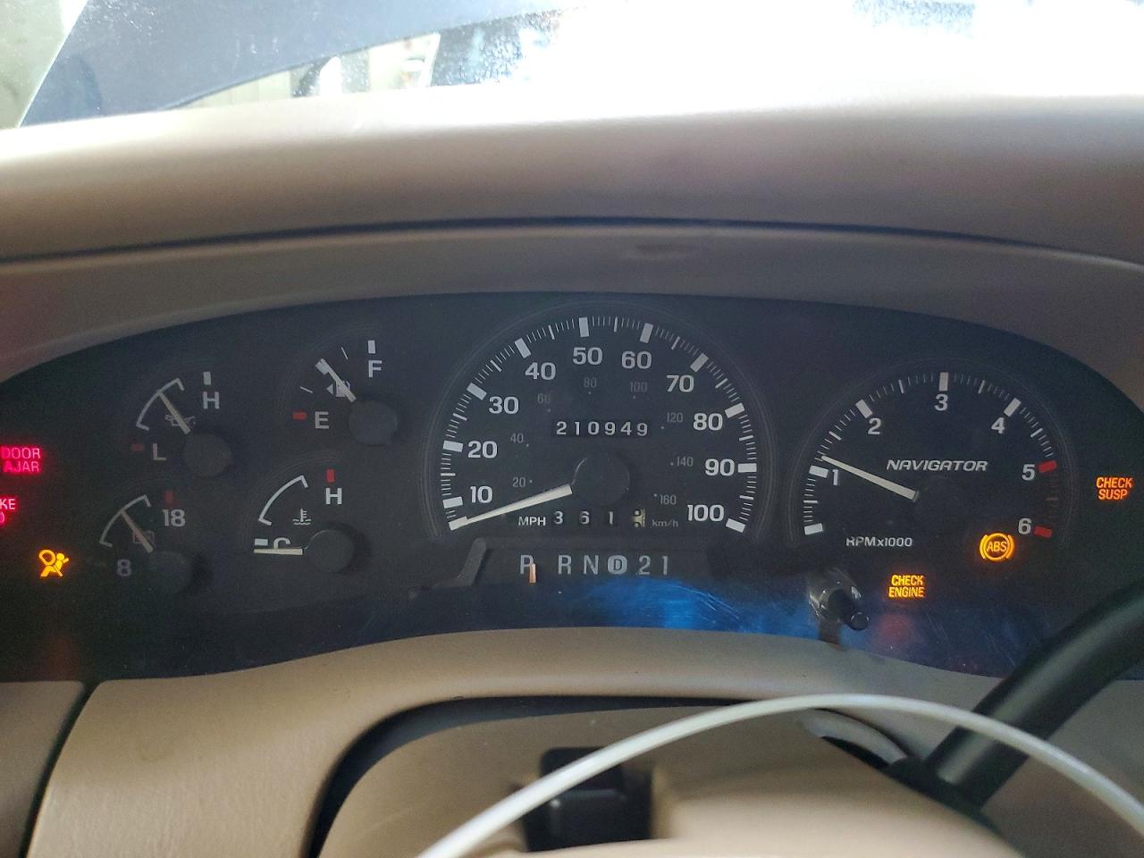 1998 LINCOLN NAVIGATOR photo 25
