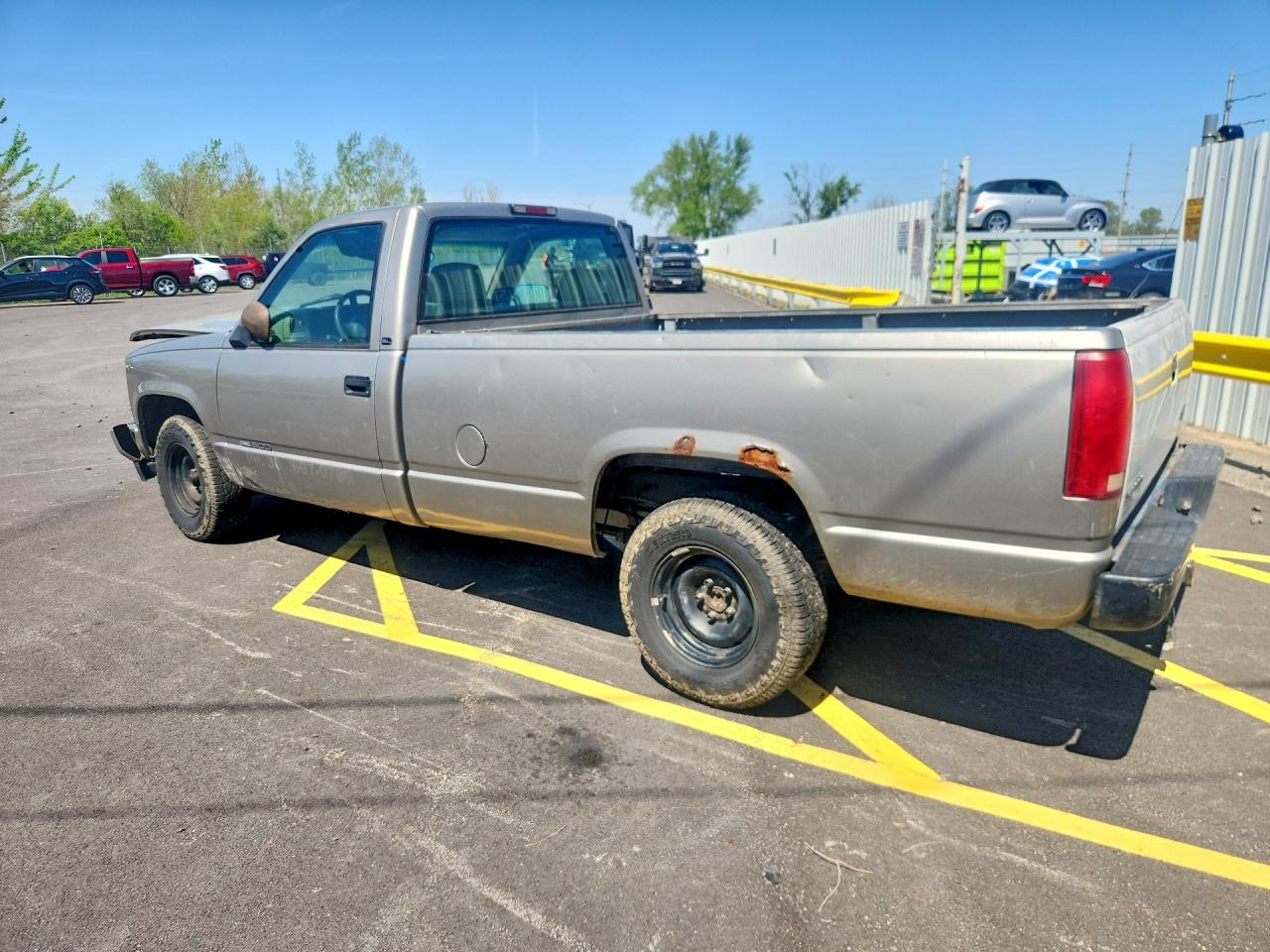 1998 GMC SIERRA C1500 photo 3