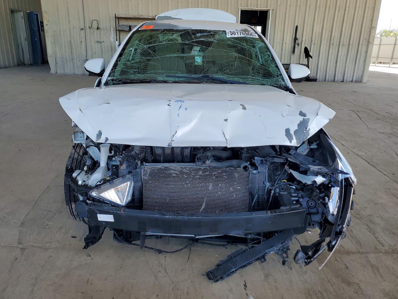 2019 HYUNDAI ELANTRA SE photo 9