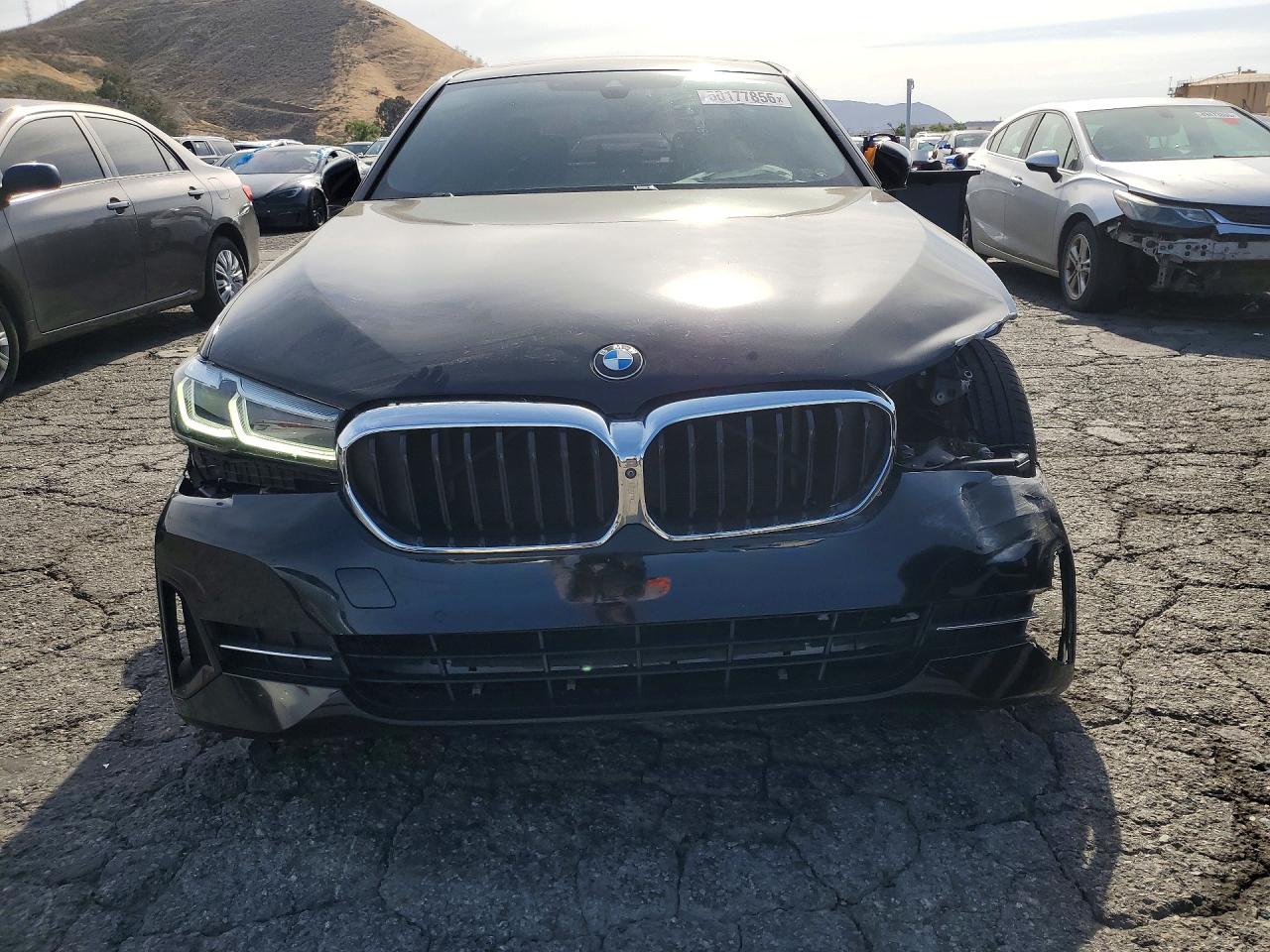2021 BMW 530E photo 5