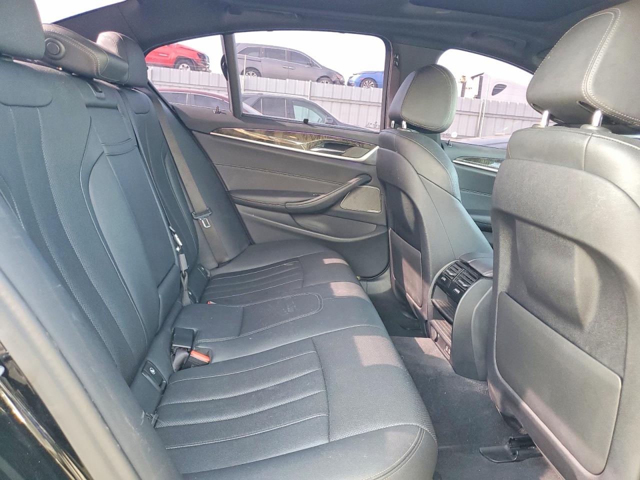 2021 BMW 530E photo 10