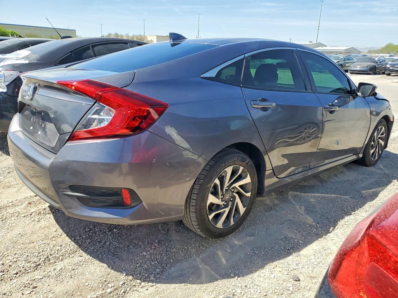 2017 HONDA CIVIC EX photo 3