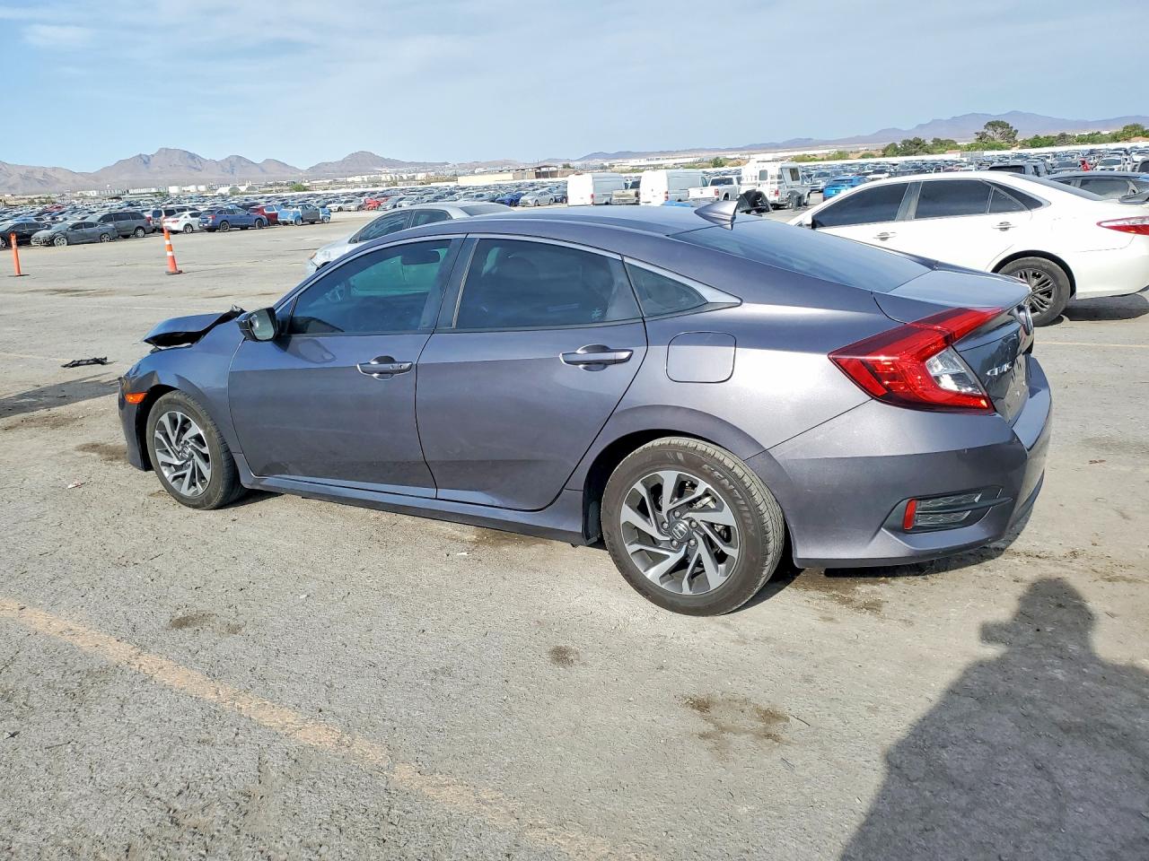 2017 HONDA CIVIC EX photo 2