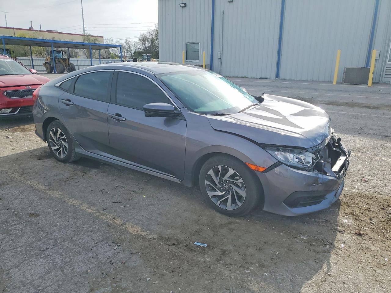 2017 HONDA CIVIC EX photo 4