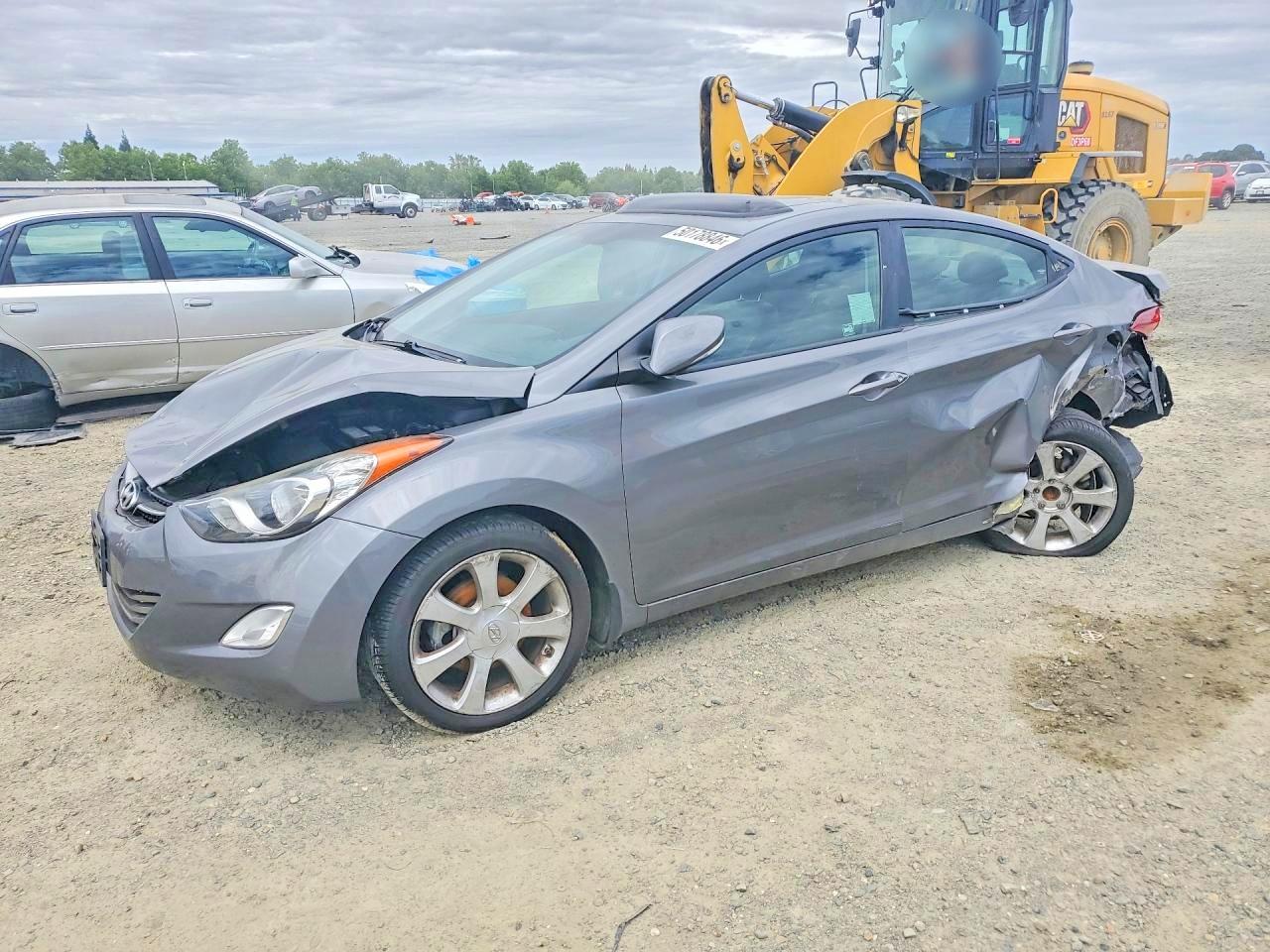 2013 HYUNDAI ELANTRA