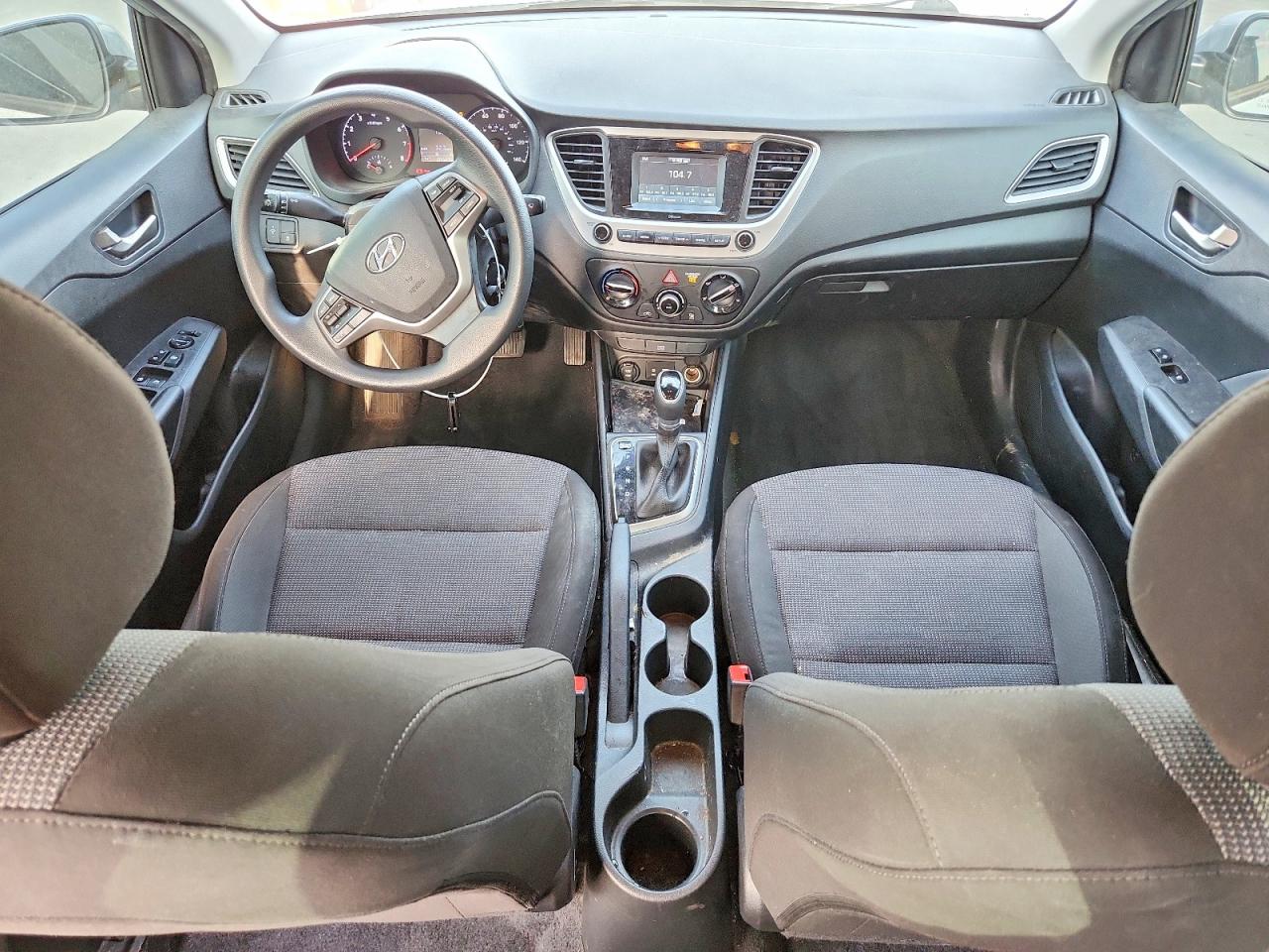 2019 HYUNDAI ACCENT SE photo 22
