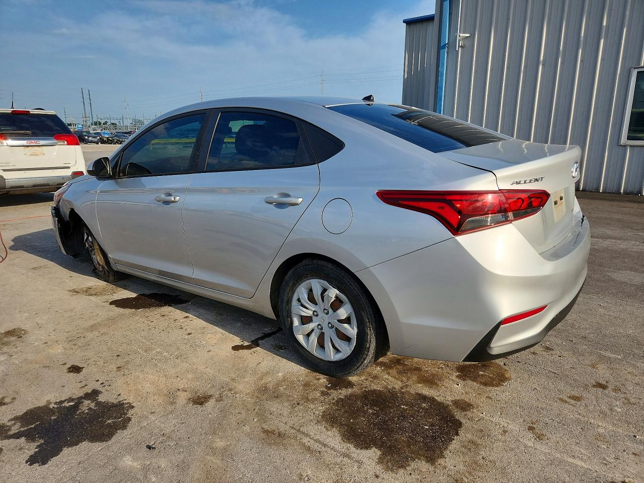 2019 HYUNDAI ACCENT SE photo 4