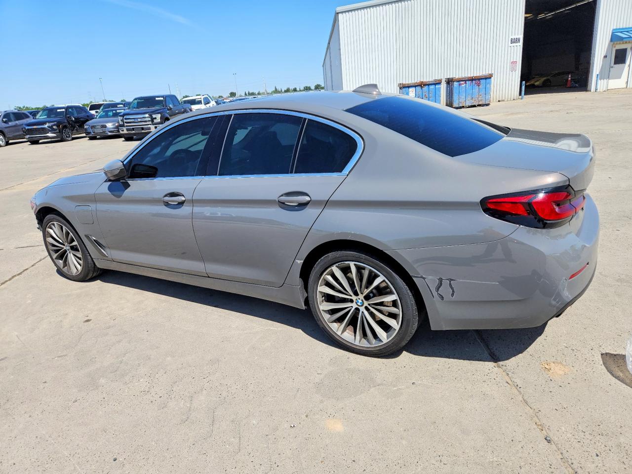 2021 BMW 530E photo 4