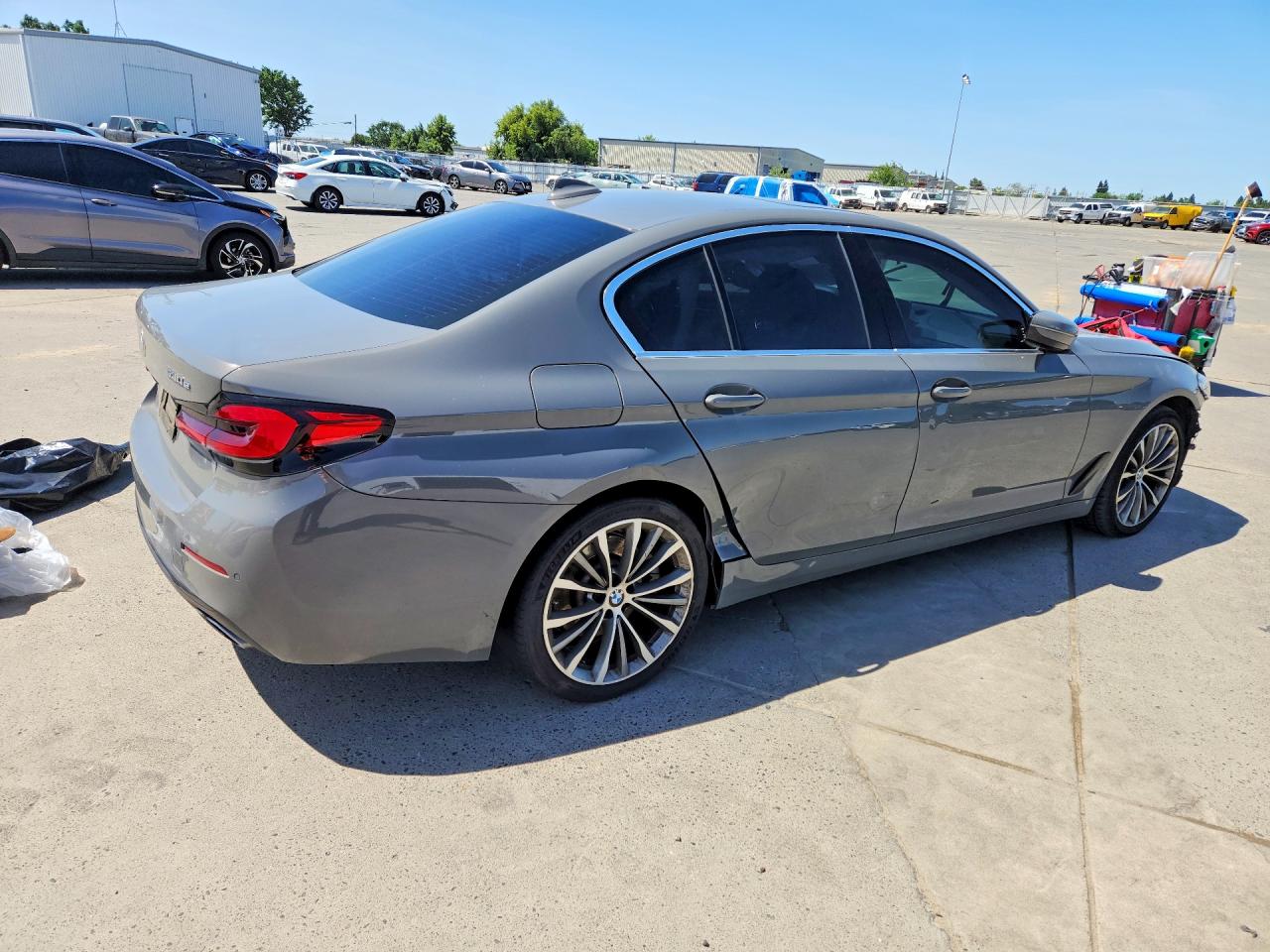 2021 BMW 530E photo 7