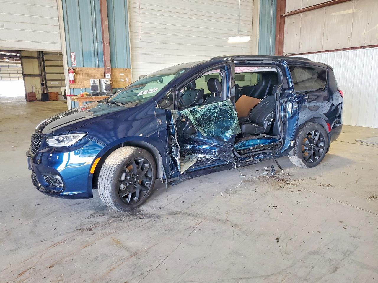 2025 CHRYSLER PACIFICA
