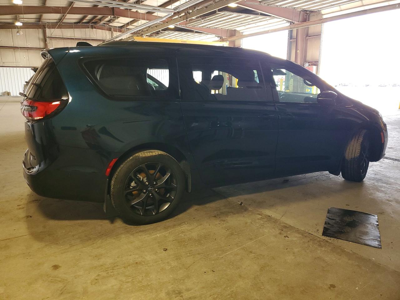 2025 CHRYSLER PACIFICA LIMITED photo 7
