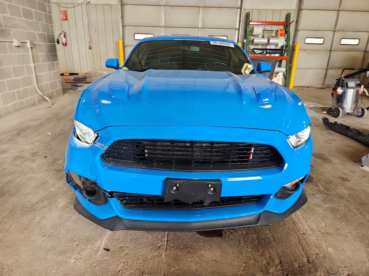 2017 FORD MUSTANG GT photo 9