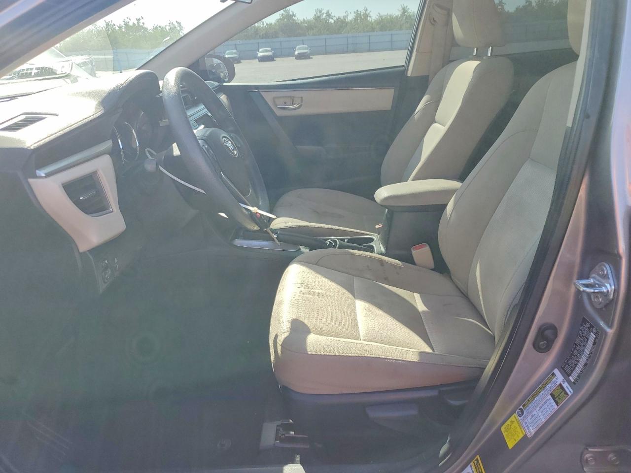 2014 TOYOTA COROLLA LE photo 13