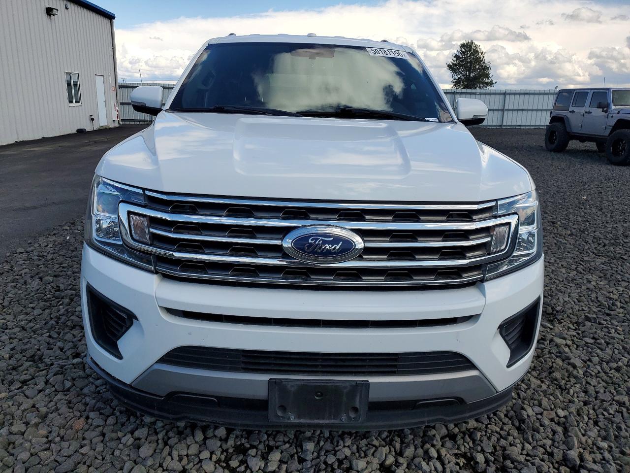 2019 FORD EXPEDITION MAX XLT photo 9