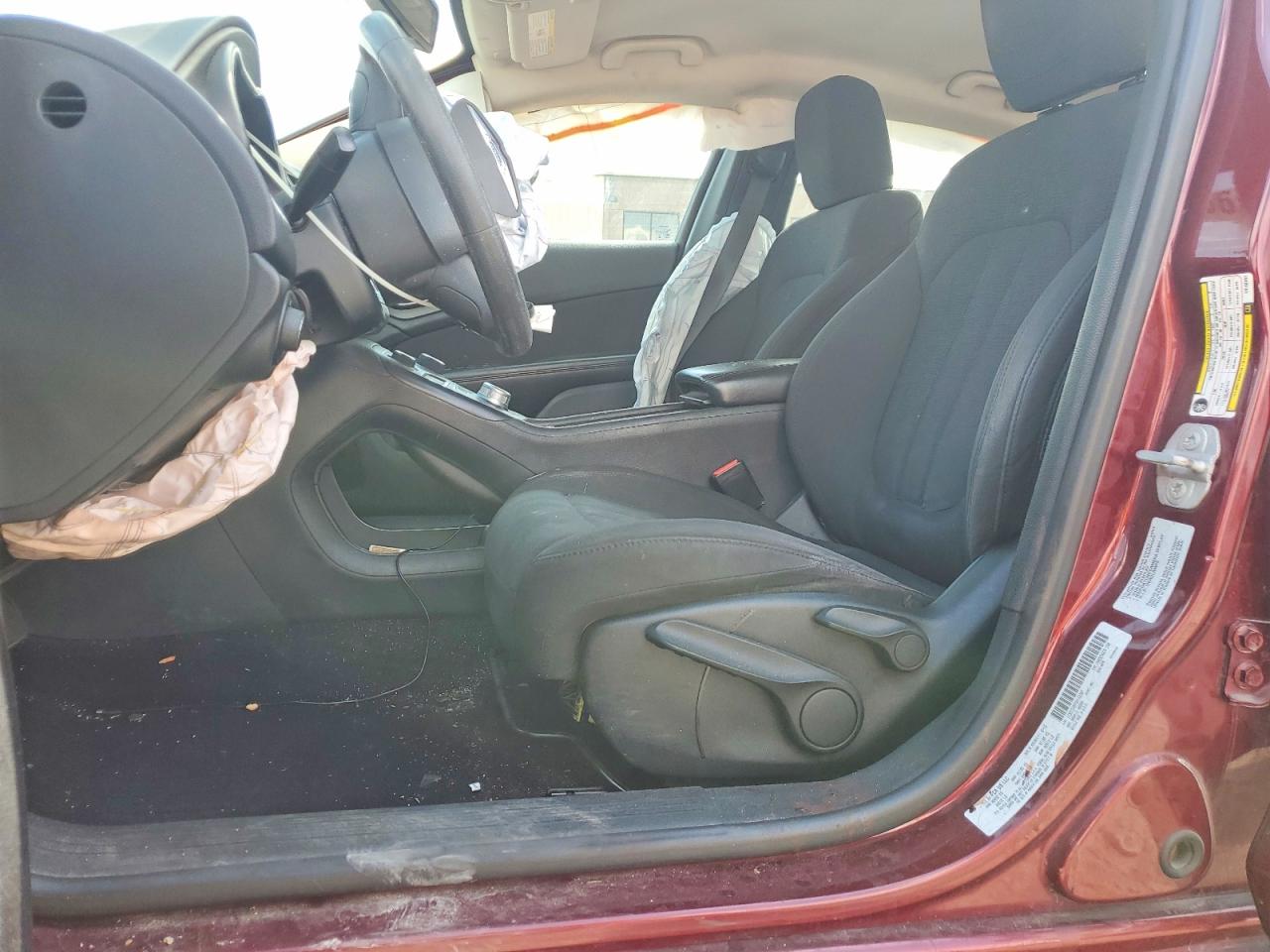 2016 CHRYSLER 200 LIMITED photo 13