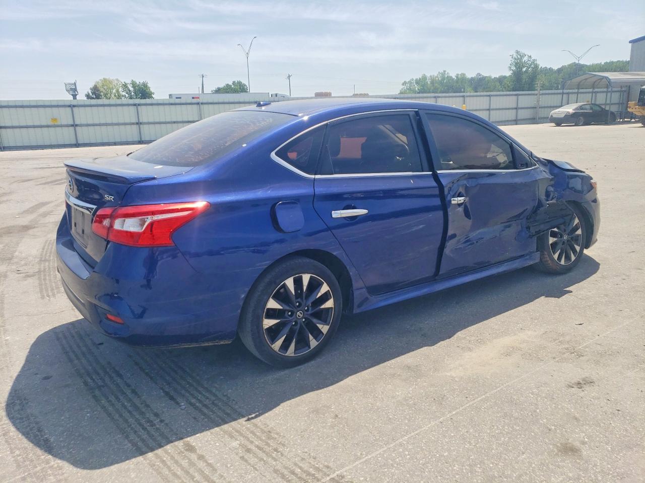 2016 NISSAN SENTRA SR photo 3