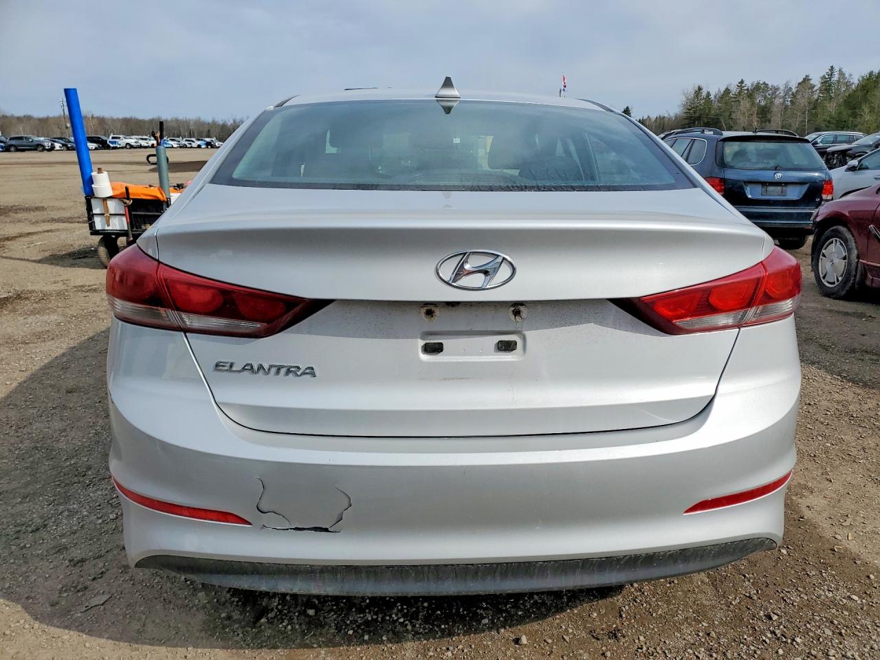 2017 HYUNDAI ELANTRA SE photo 6