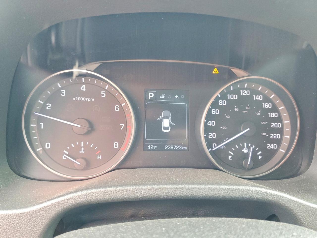 2017 HYUNDAI ELANTRA SE photo 9