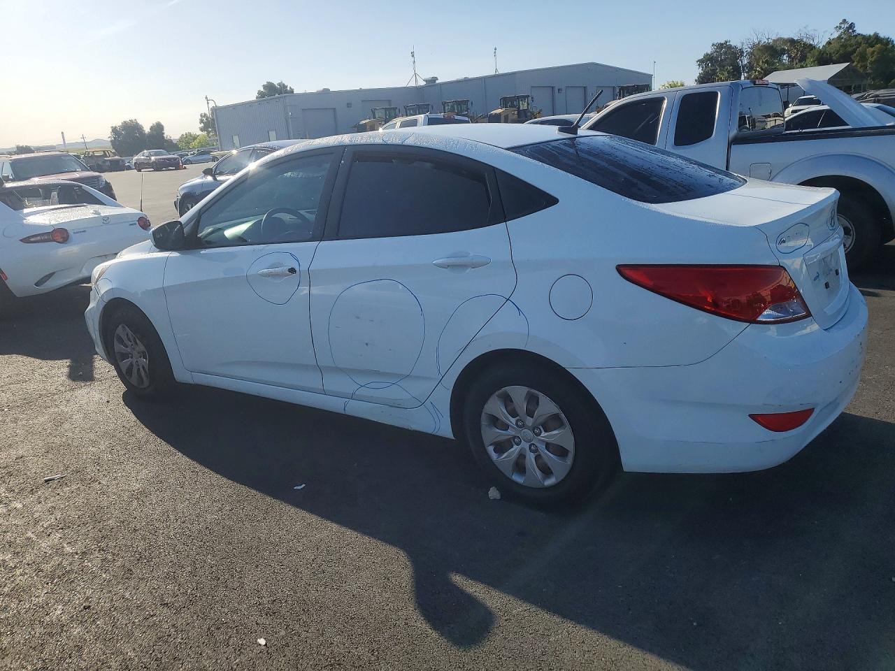 2015 HYUNDAI ACCENT GLS photo 3