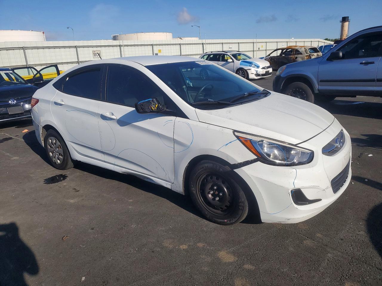 2015 HYUNDAI ACCENT GLS photo 7