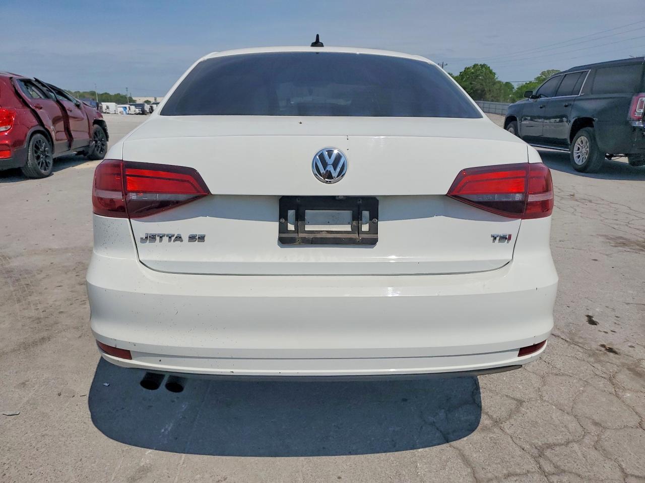 2017 VOLKSWAGEN JETTA SE photo 11