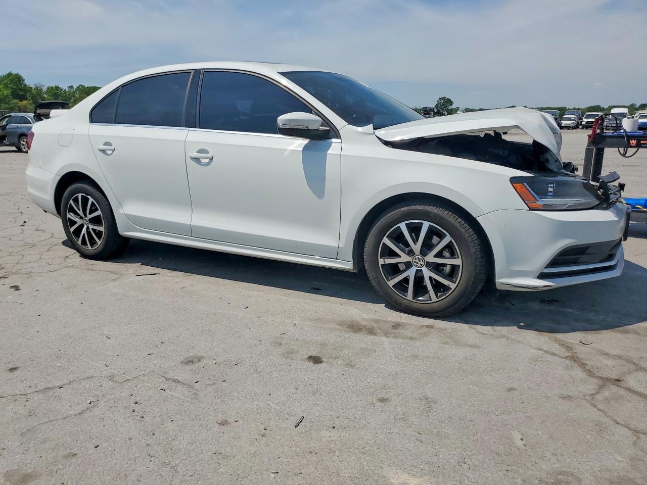 2017 VOLKSWAGEN JETTA SE photo 7