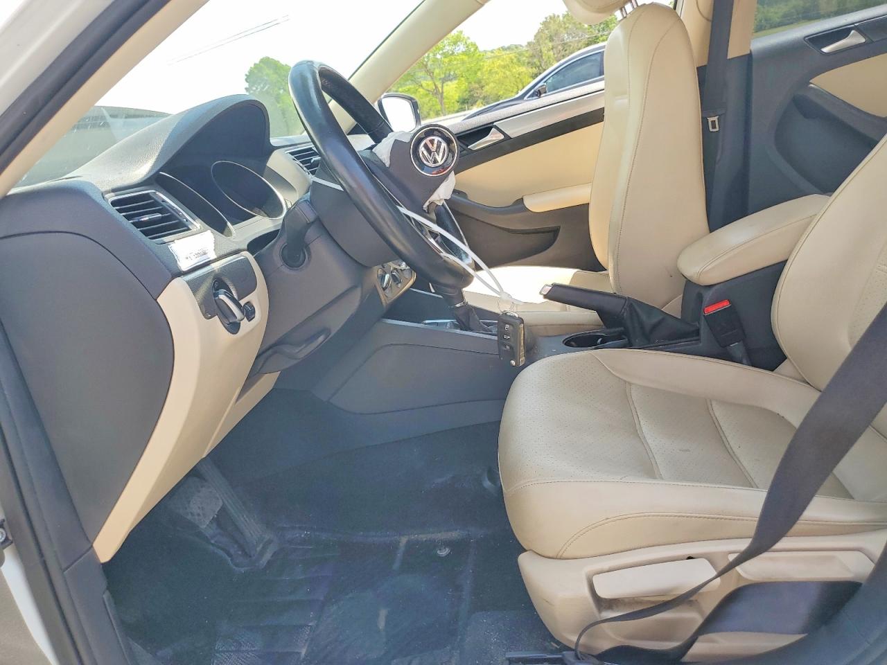 2017 VOLKSWAGEN JETTA SE photo 13