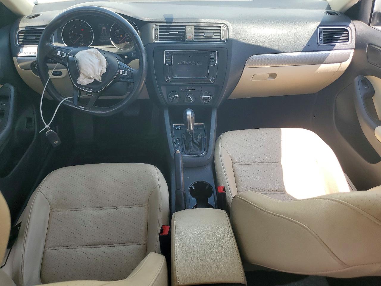 2017 VOLKSWAGEN JETTA SE photo 15