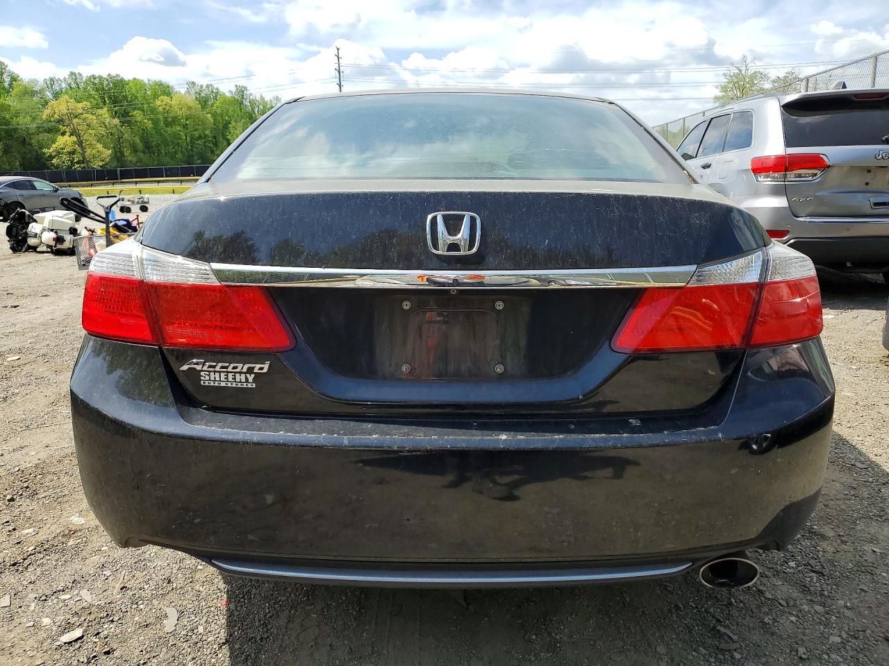 2015 HONDA ACCORD LX photo 11