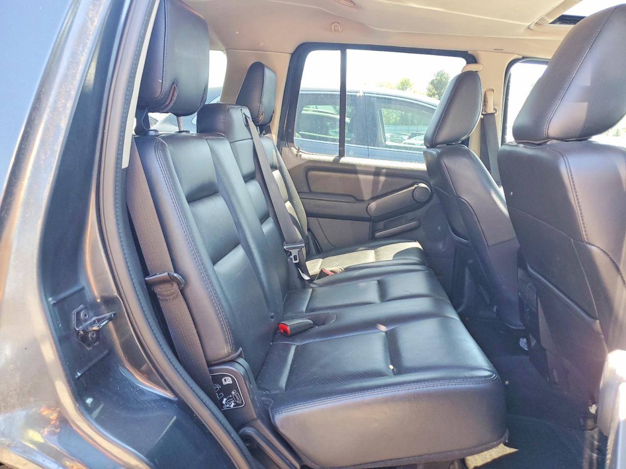 2010 FORD EXPLORER LIMITED photo 31